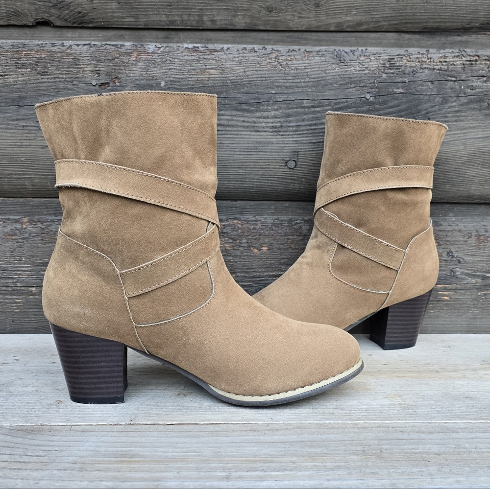 Muk Luks NEW!! Western Boho, Vegan Suede, Block Heel, Comfort Bootie 8M - Picture 5 of 16
